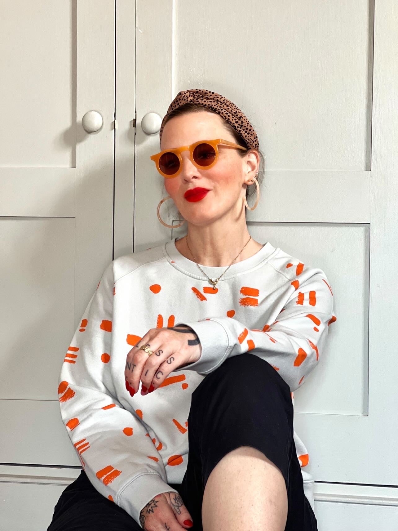 Line Dots sweatshirt Sunshine — Adult Sweatshirt Cub & Pudding