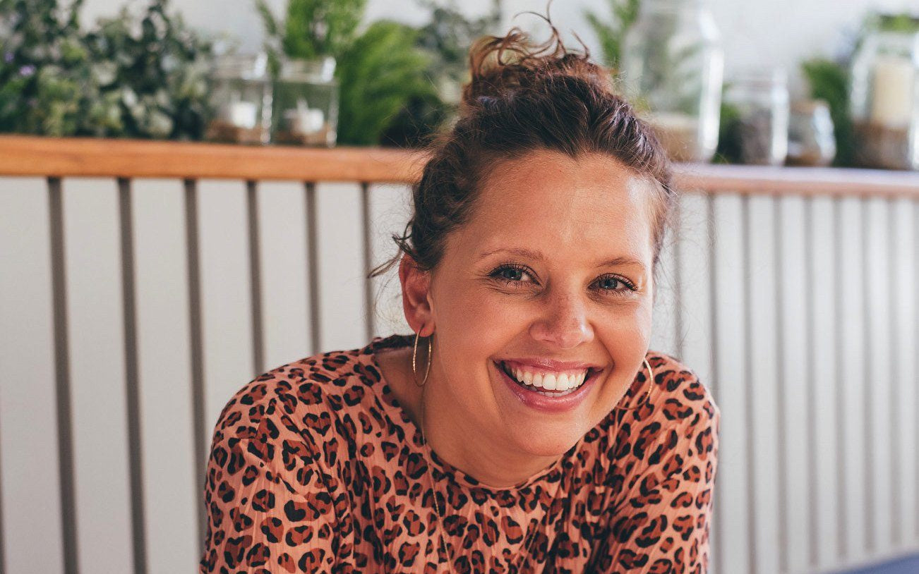 A cuppa & a Custard Cream with.....ELIZABETH STILES